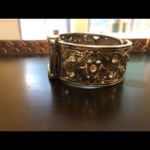 Watch - Picture 3 of 4